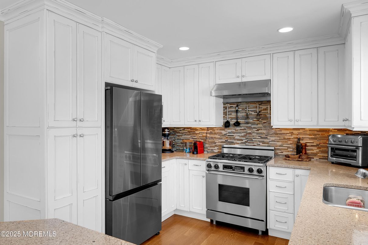 Interior, Kitchen, Recessed Lighting, Stainless Steel Appliances, Wood Texture Flooring