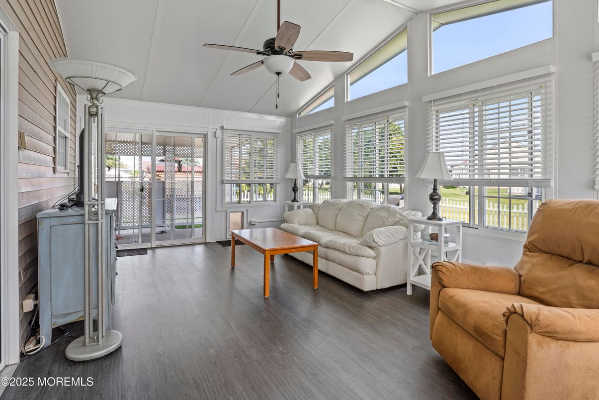 Interior, Living room, Sun Room, Wood Texture Flooring