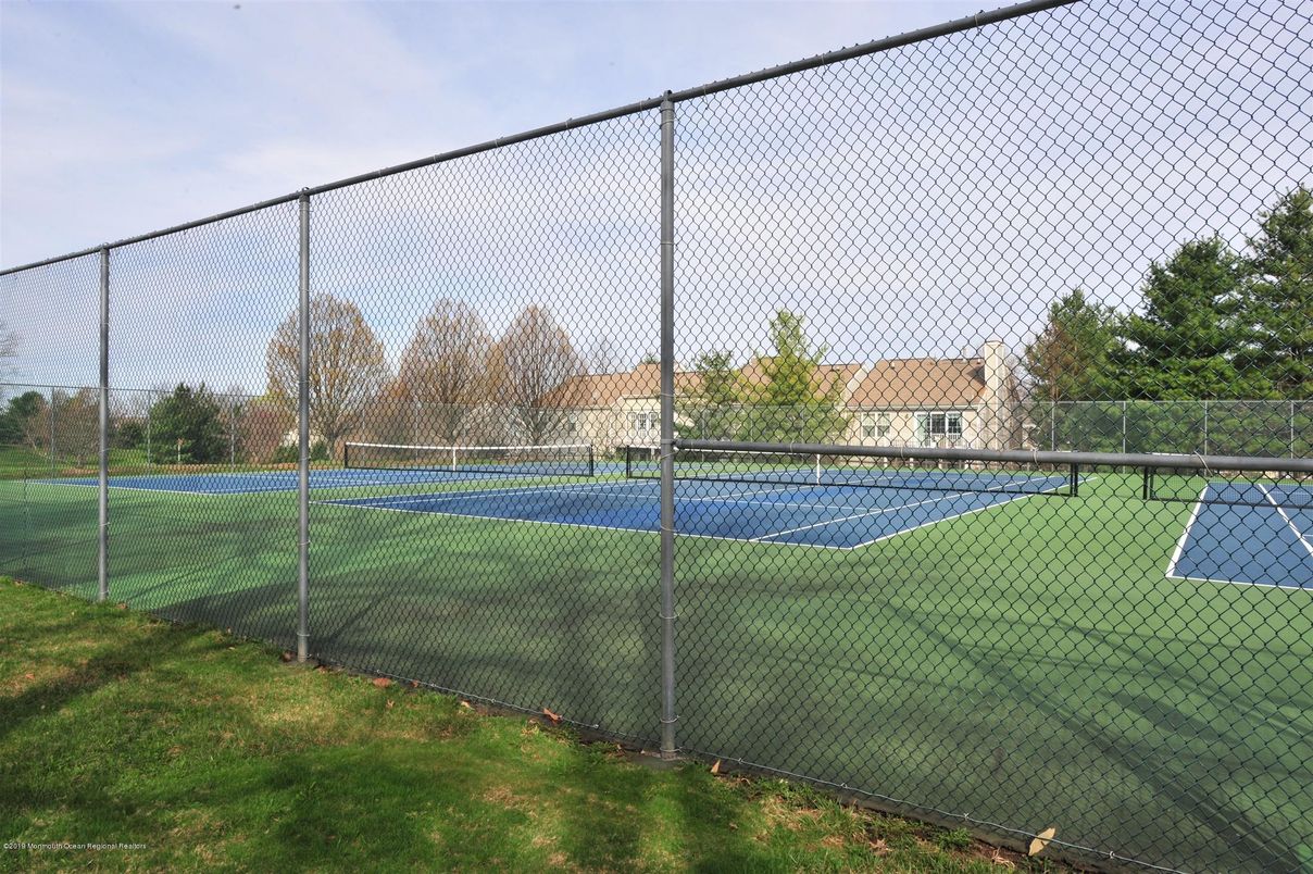 Exterior, Tennis Courts