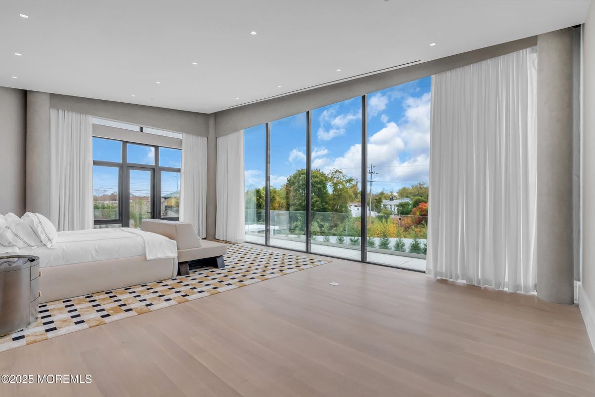 Bedroom, Interior, Recessed Lighting, Water, Wood Texture Flooring