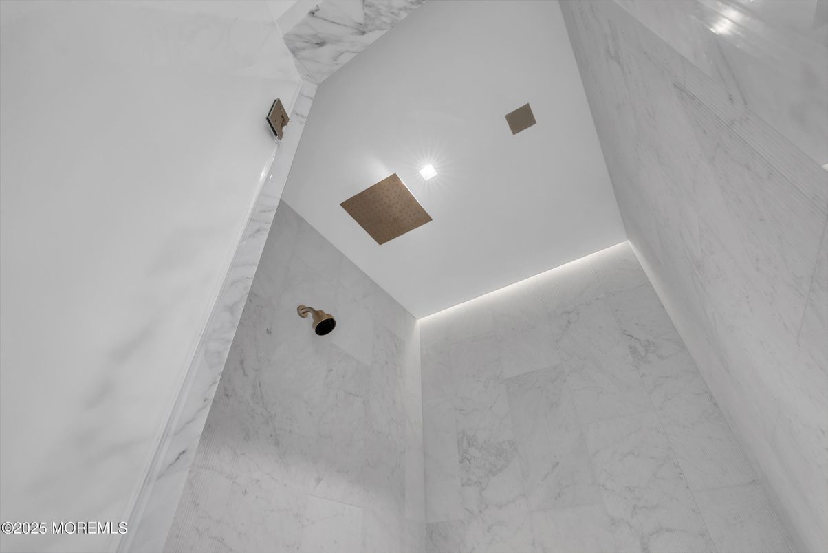 Bathroom, Interior, Marble, Marble Walls, Recessed Lighting