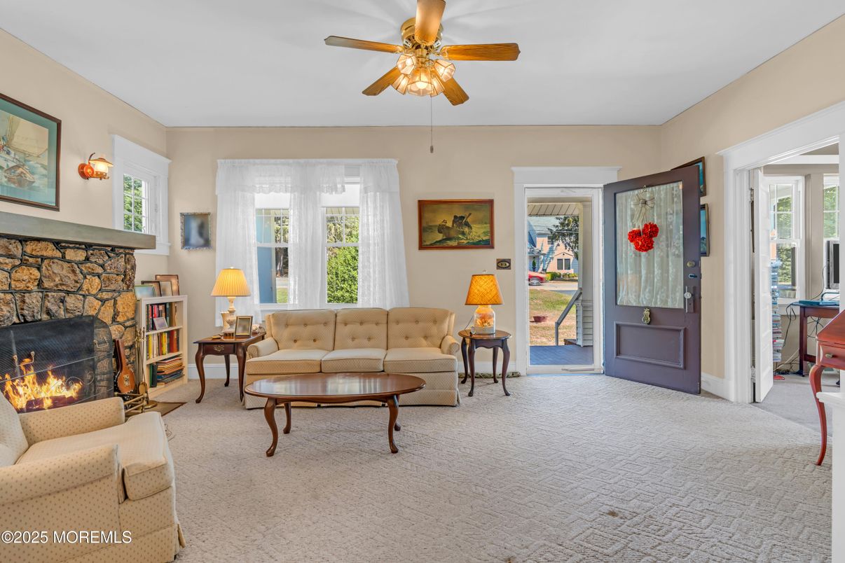 Fireplace, Interior, Living room
