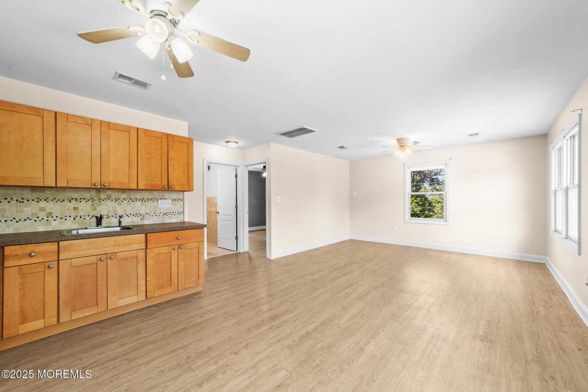 Empty room, Interior, Kitchen, Wood Texture Flooring