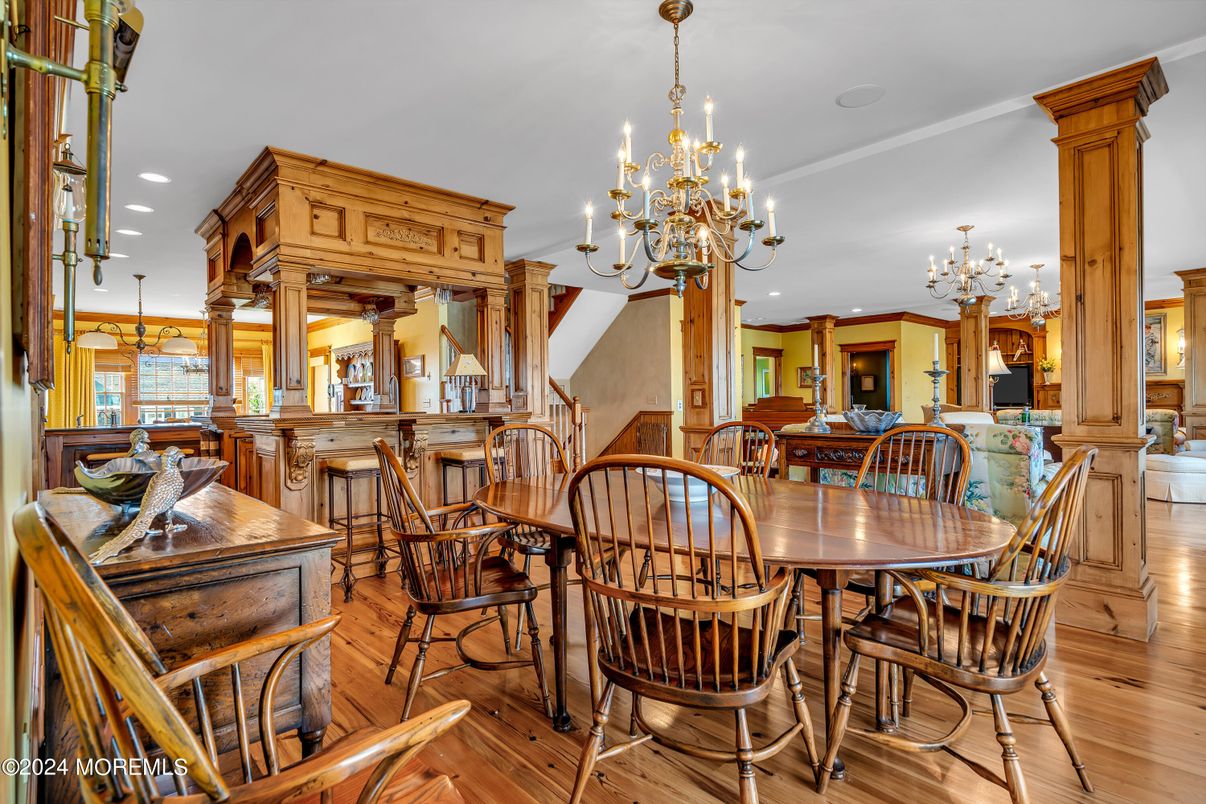 Chandelier, Dining room, Interior, Recessed Lighting, Wood Texture Flooring