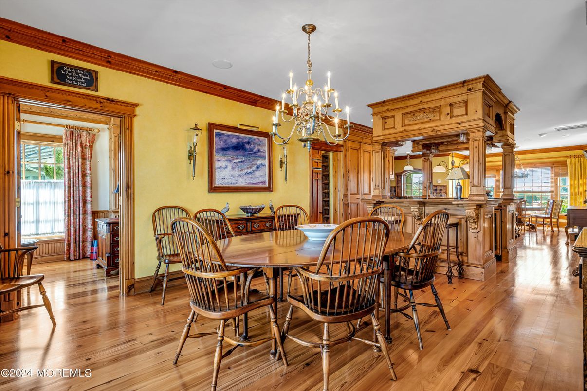 Chandelier, Dining room, Interior, Recessed Lighting, Wood Texture Flooring