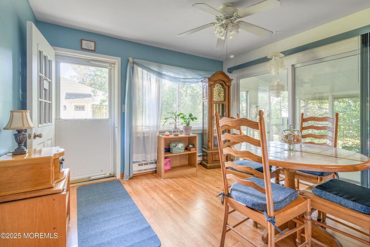 Dining room, Interior, Wood Texture Flooring