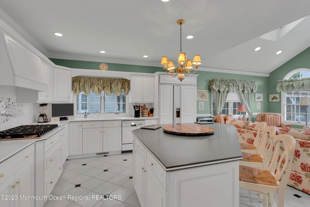 Chandelier, Interior, Kitchen, Recessed Lighting