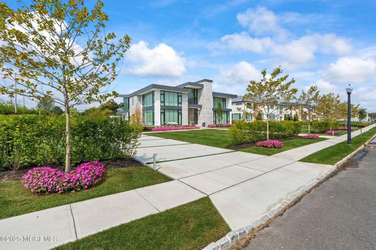 Backyard, Exterior, Facade, French Provincial