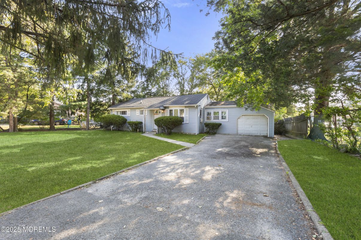 Backyard, Detached Garage, Exterior