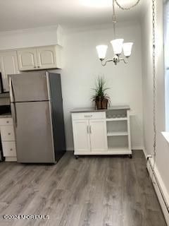 Chandelier, Interior, Kitchen, Wood Texture Flooring