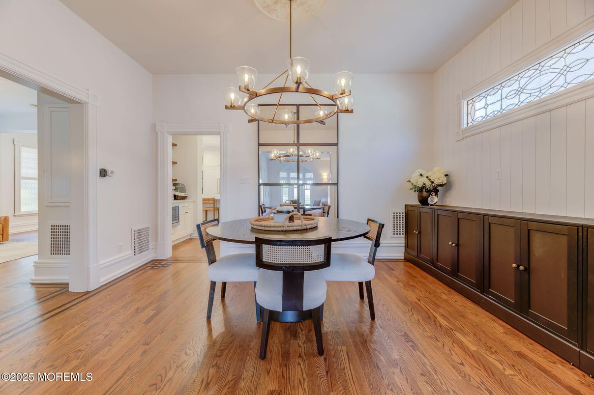 Chandelier, Dining room, Interior, Pendant Lights, Wood Texture Flooring