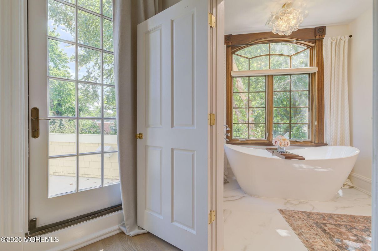 Bathroom, Chandelier, Free Standing Baths, Interior, Marble