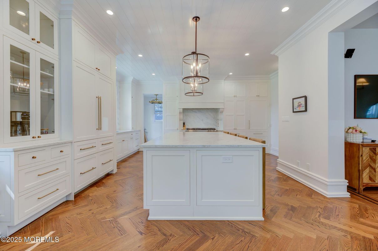 Interior, Kitchen, Pendant Lights, Recessed Lighting, Wood Texture Flooring