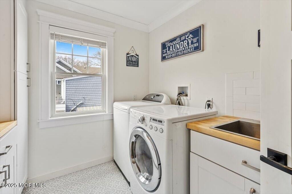 Interior, Washer