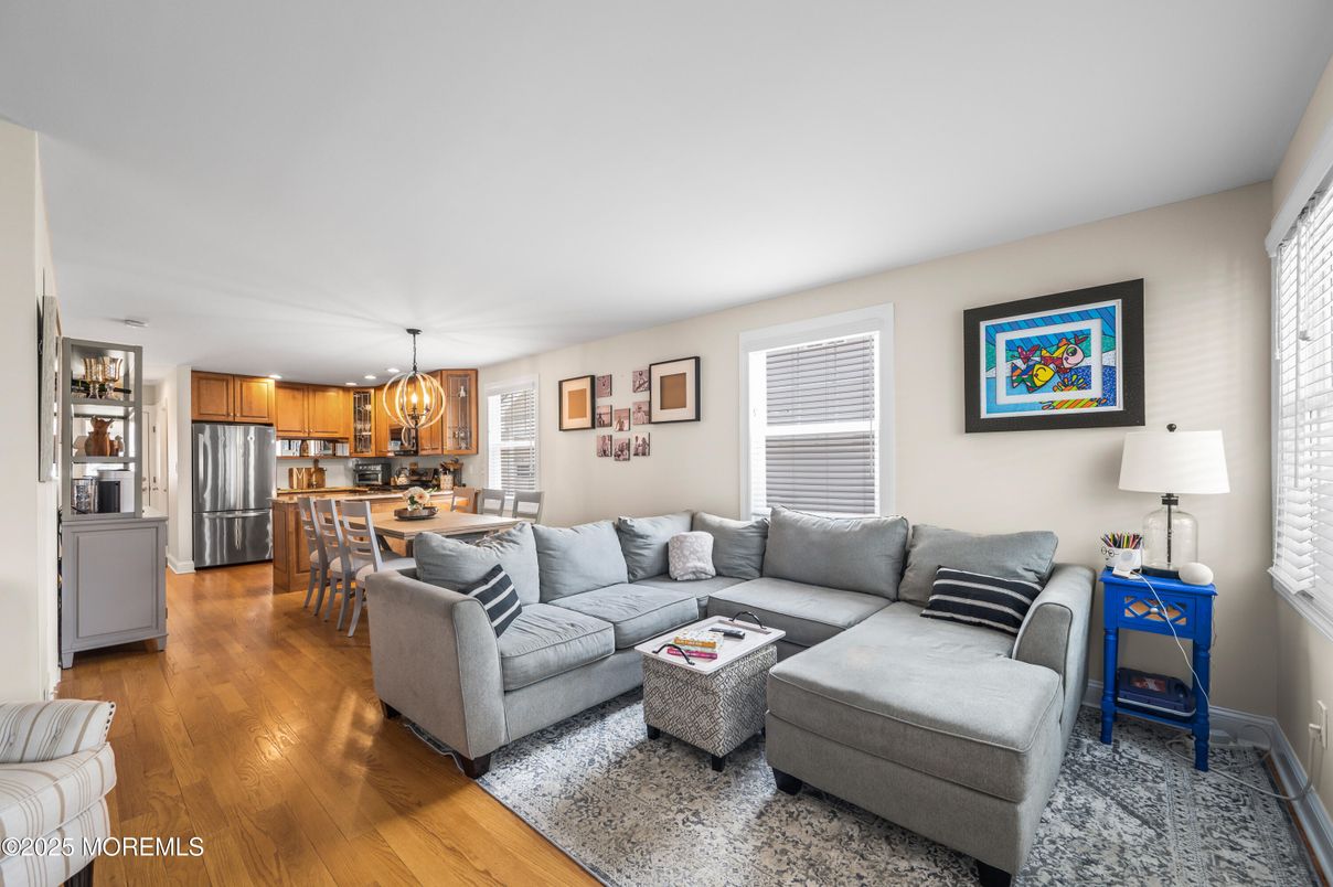 Dining room, Interior, Kitchen, Living room, Pendant Lights, Stainless Steel Appliances, Wood Texture Flooring
