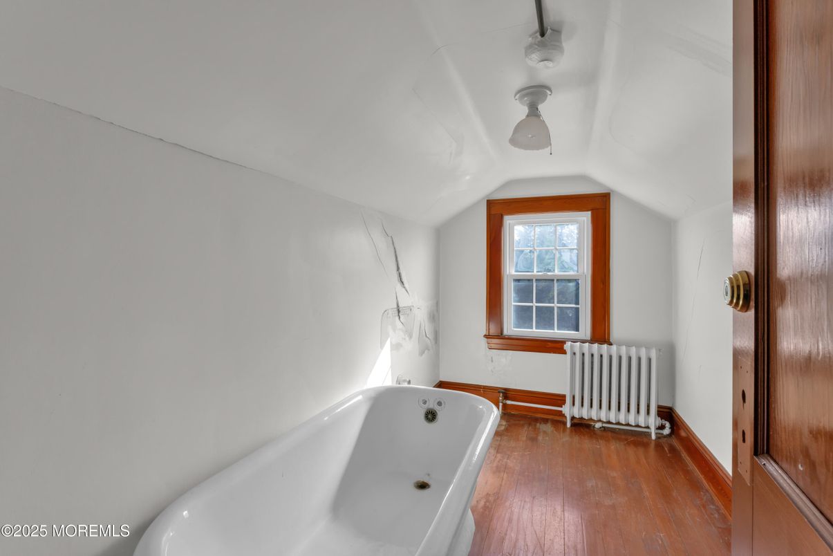 Bathroom, Free Standing Baths, Interior, Wood Texture Flooring