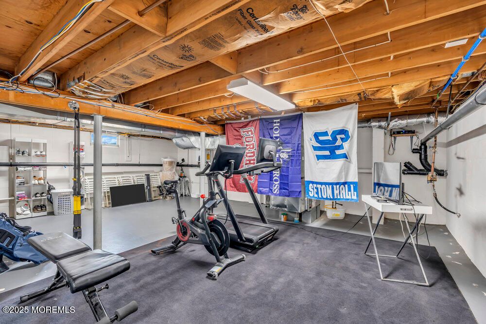 Fitness Equipment, Interior, Wooden Beams, Wooden Ceilings
