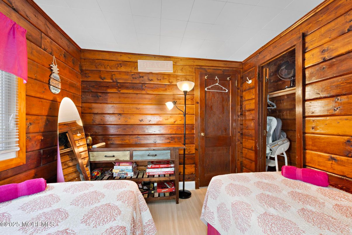 Bedroom, Interior, Wood Texture Flooring, Wooden Walls