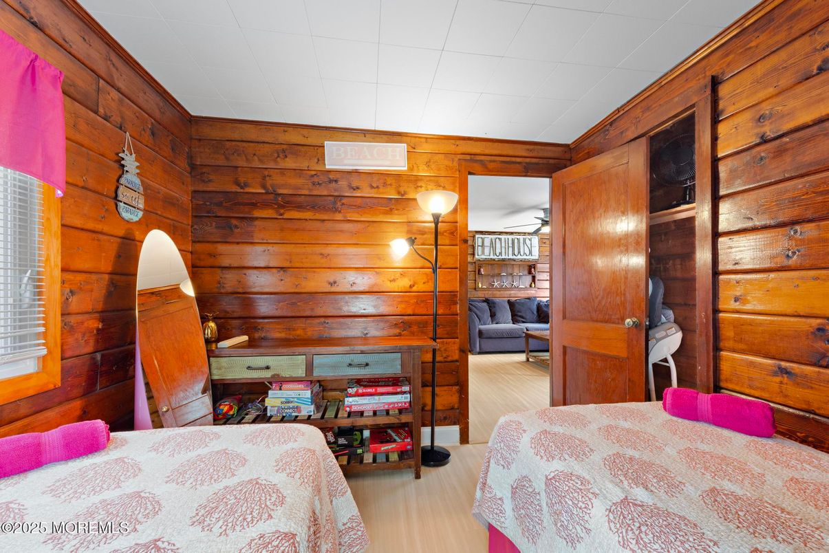 Bedroom, Interior, Wood Texture Flooring, Wooden Walls