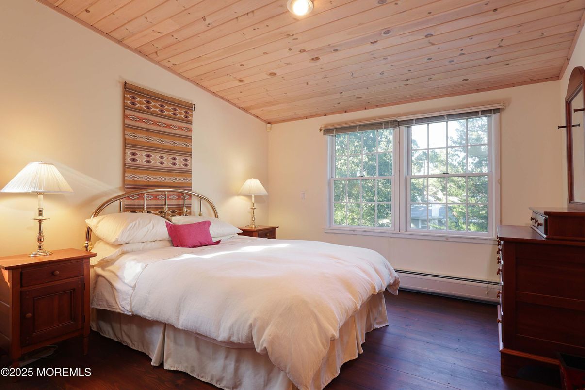 Bedroom, Interior, Wooden Ceilings, Wood Texture Flooring