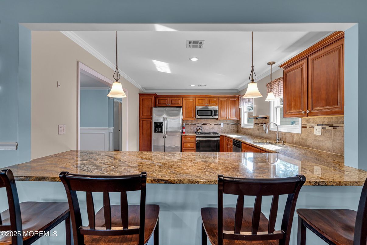 Interior, Kitchen, Pendant Lights, Recessed Lighting, Stainless Steel Appliances
