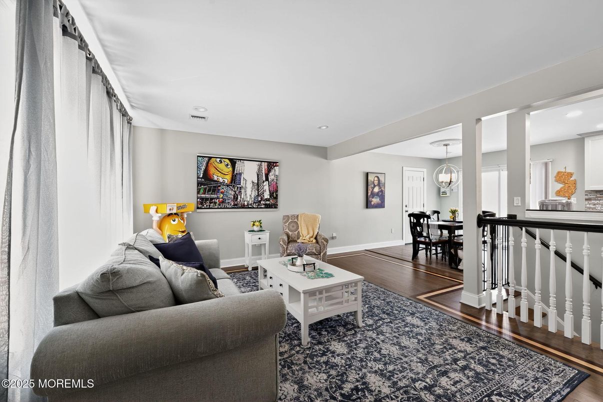 Chandelier, Dining room, Interior, Living room, Recessed Lighting, Wood Texture Flooring