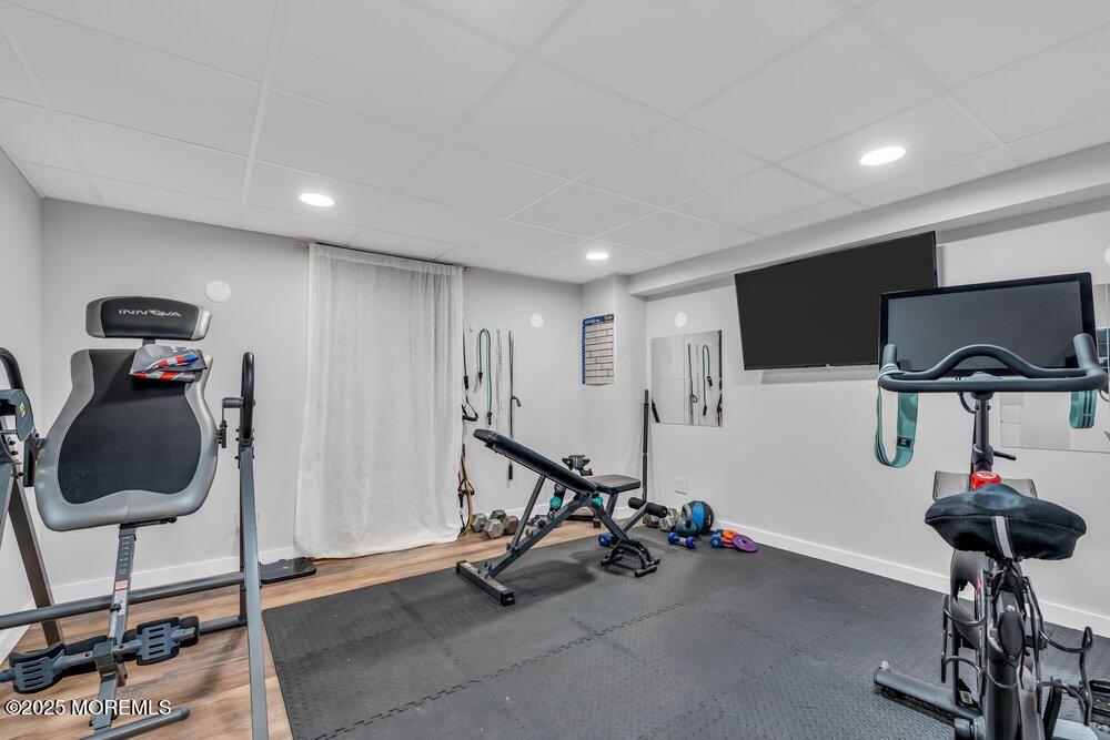 Fitness Equipment, Interior, Recessed Lighting, Wood Texture Flooring
