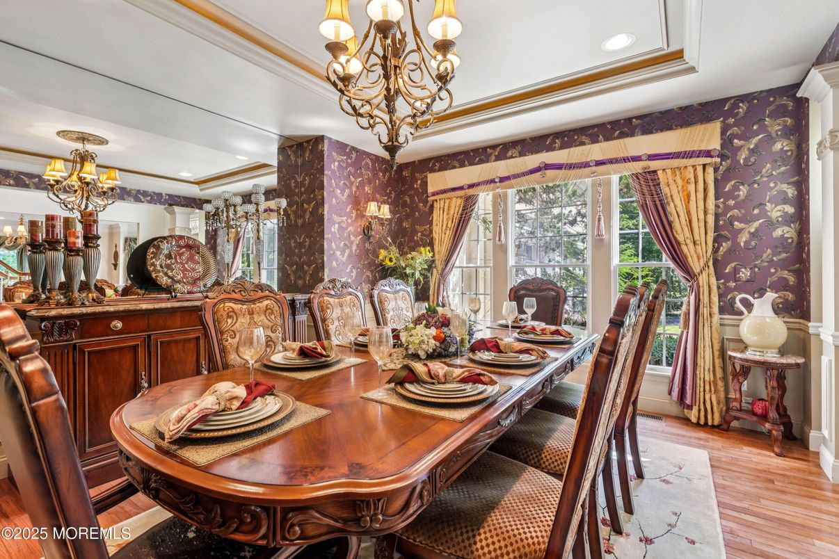 Chandelier, Dining room, Interior, Recessed Lighting, Wood Texture Flooring
