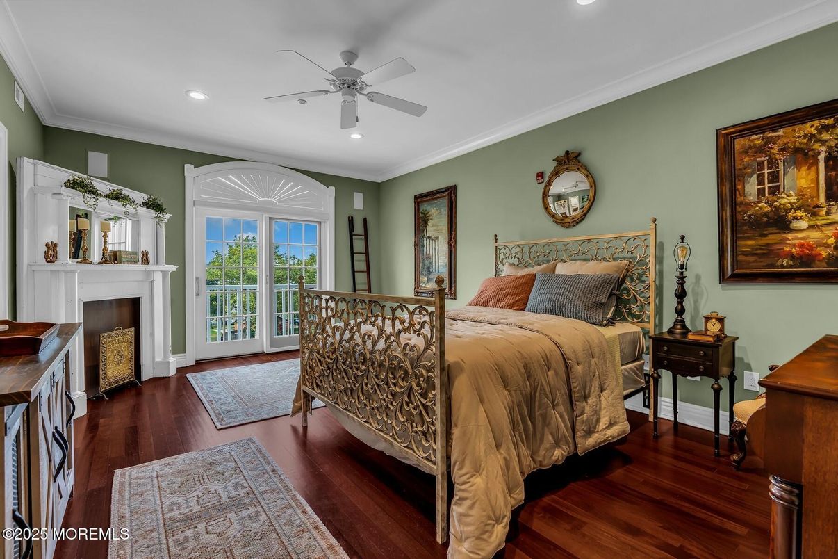 Bedroom, Fireplace, Interior, Recessed Lighting, Wood Texture Flooring