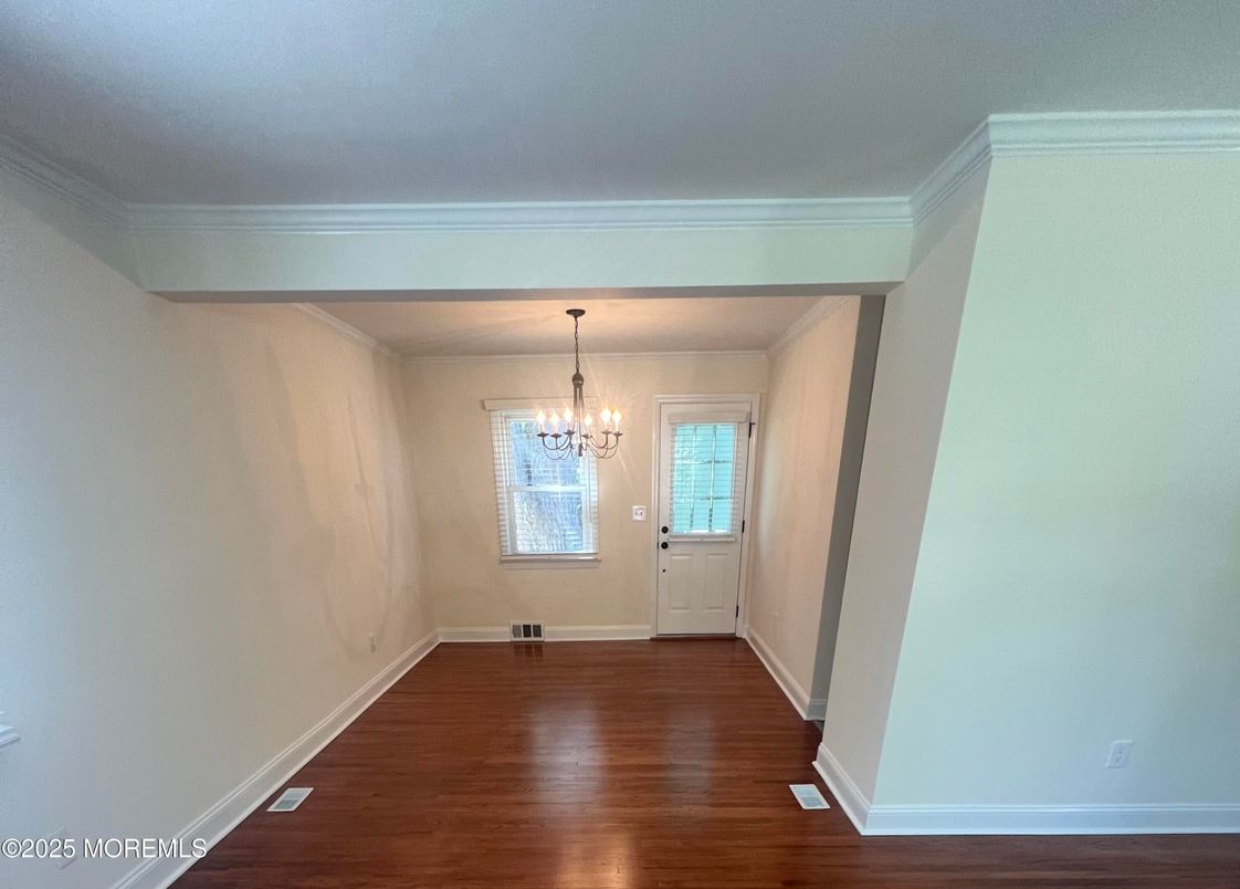 Chandelier, Empty room, Interior, Wood Texture Flooring