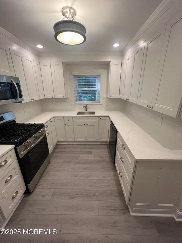 Interior, Kitchen, Recessed Lighting, Wood Texture Flooring
