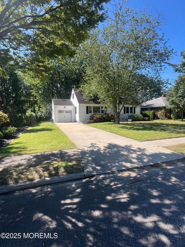 Detached Garage, Exterior