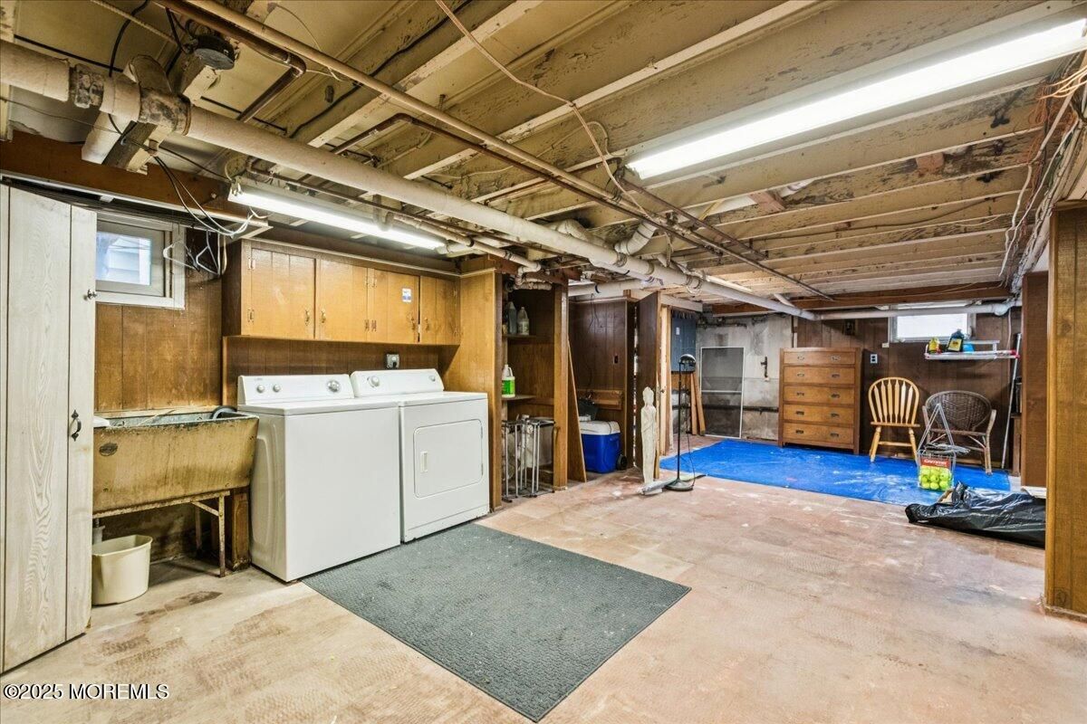 Interior, Washer, Wooden Walls
