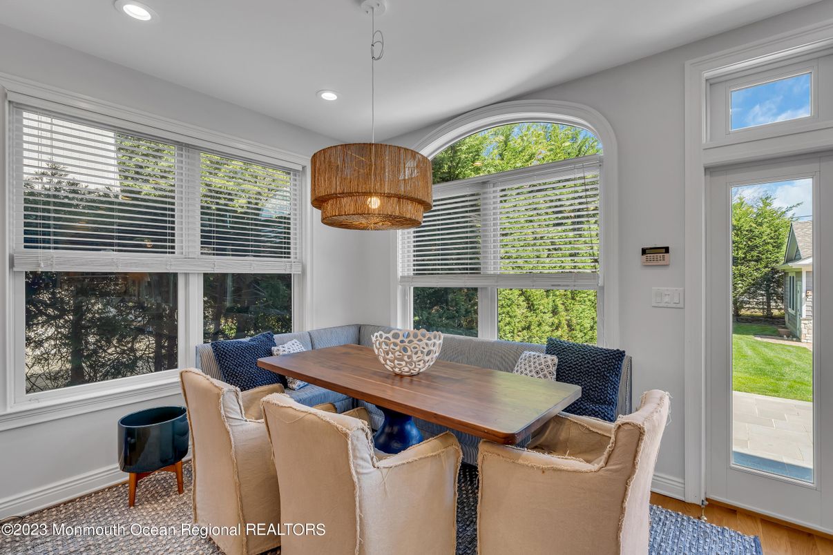 Dining room, Interior, Pendant Lights, Recessed Lighting, Wood Texture Flooring