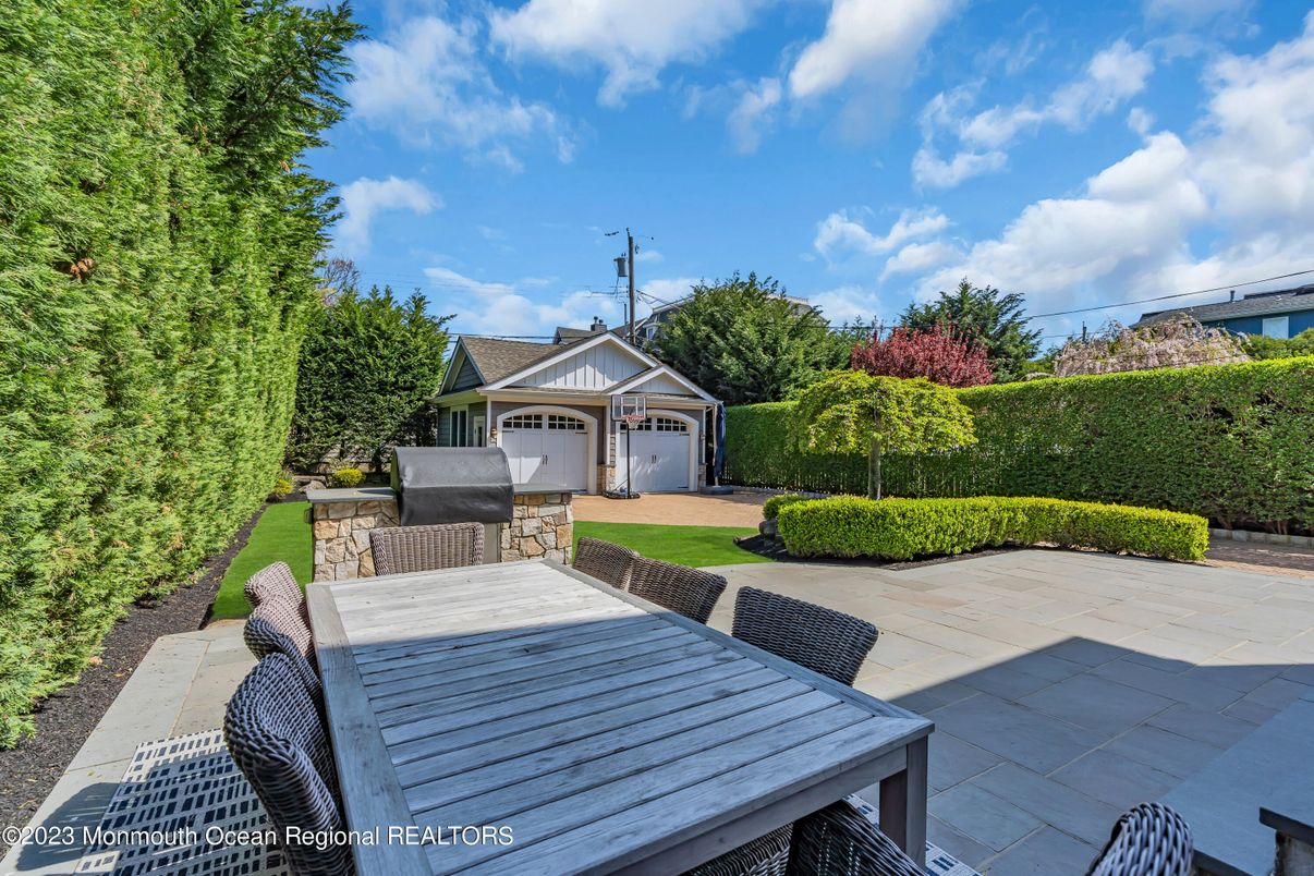 Backyard, Detached Garage, Exterior