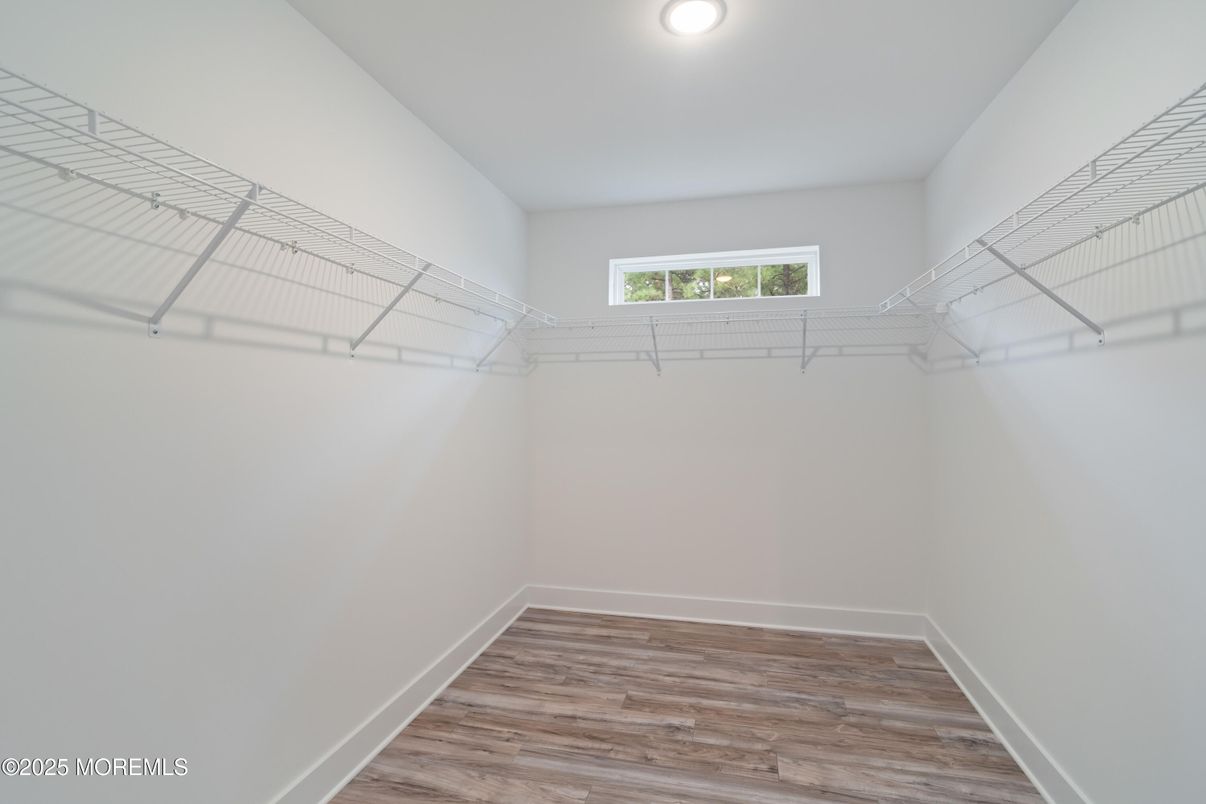 Empty room, Interior, Recessed Lighting, Walk-in Closets, Wood Texture Flooring