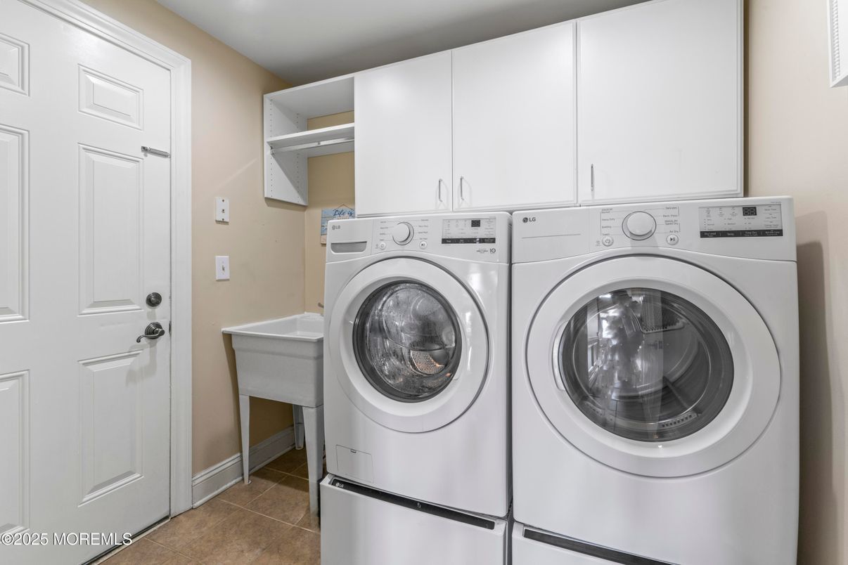 Interior, Recessed Lighting, Washer