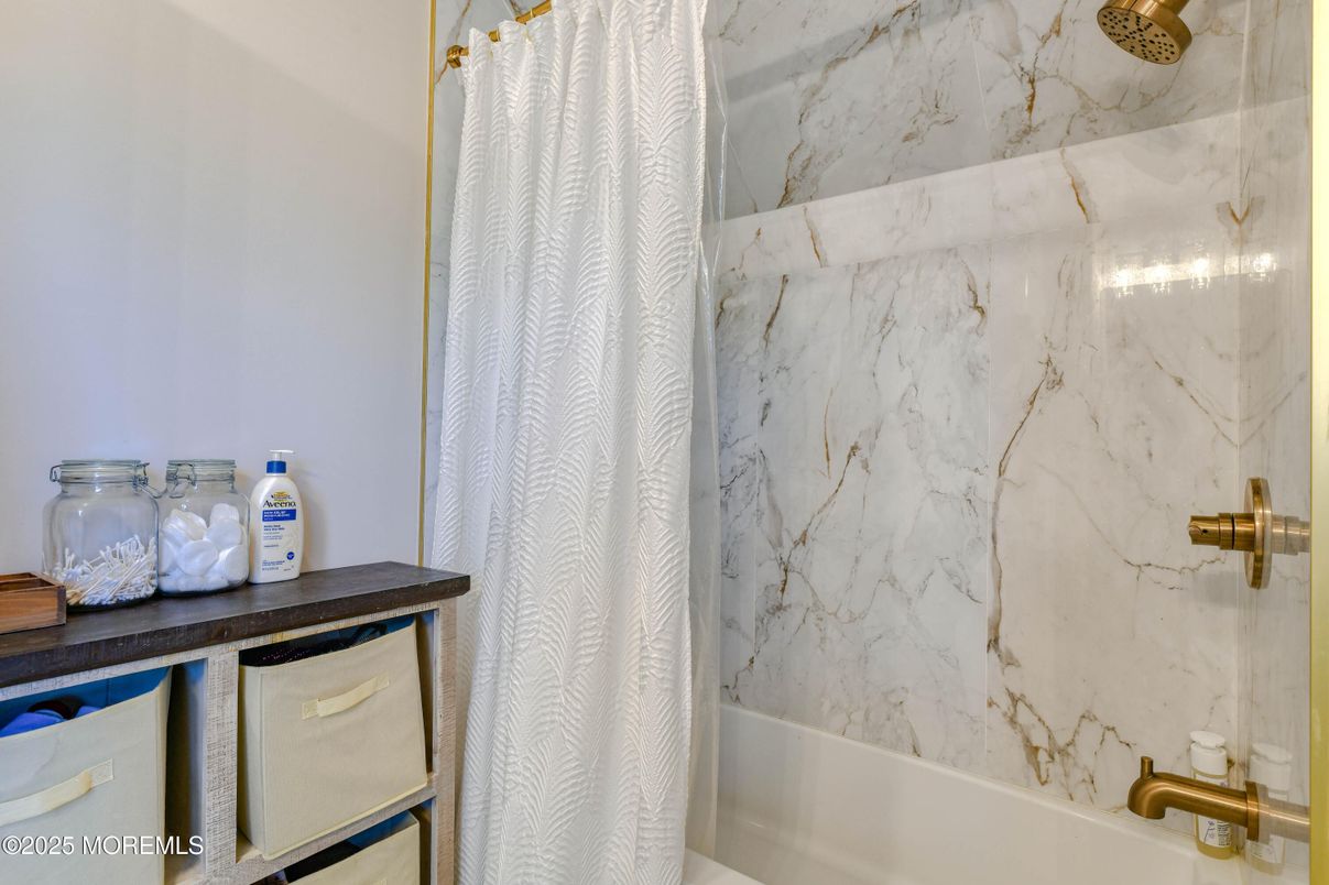 Bathroom, Interior, Marble Walls