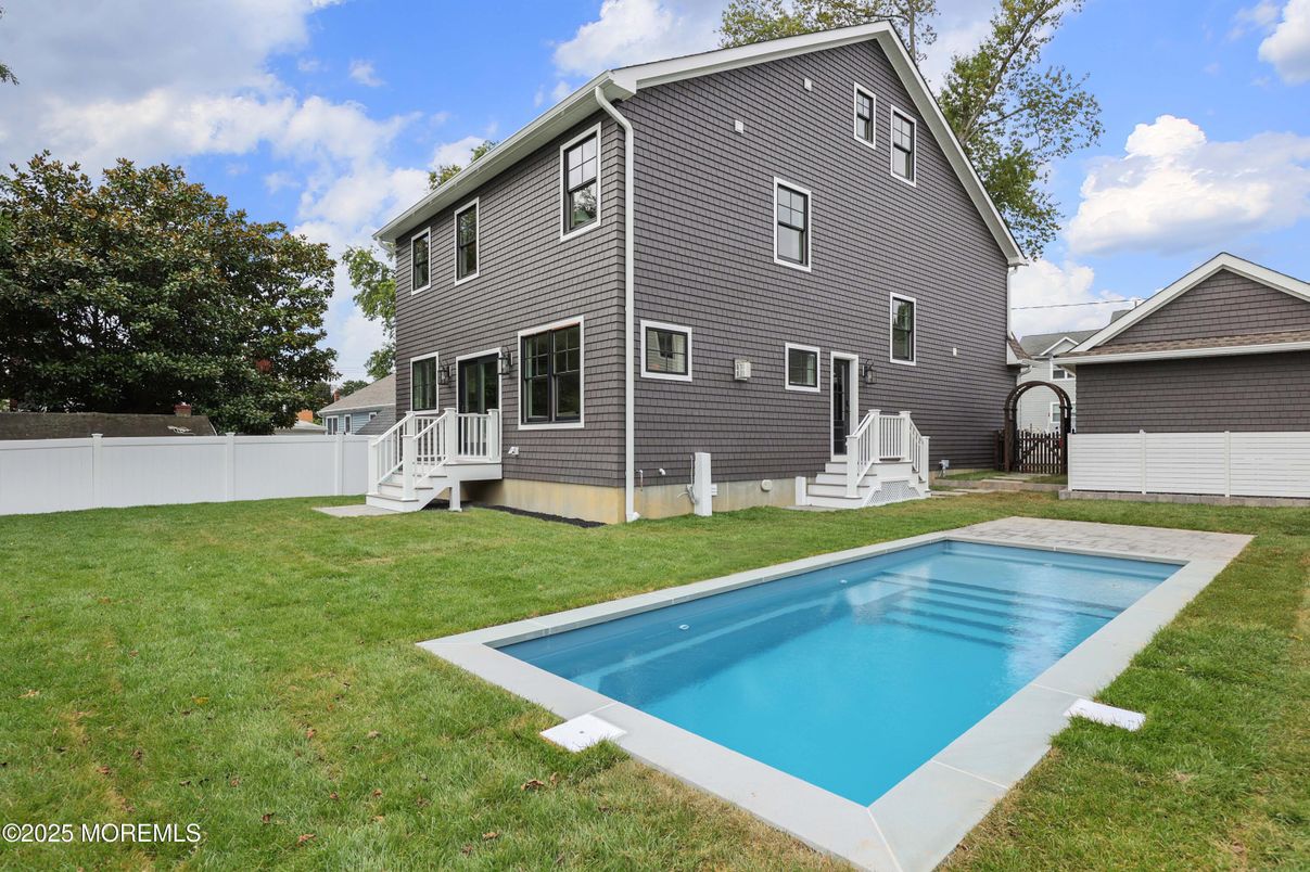 Backyard, Exterior, Pool