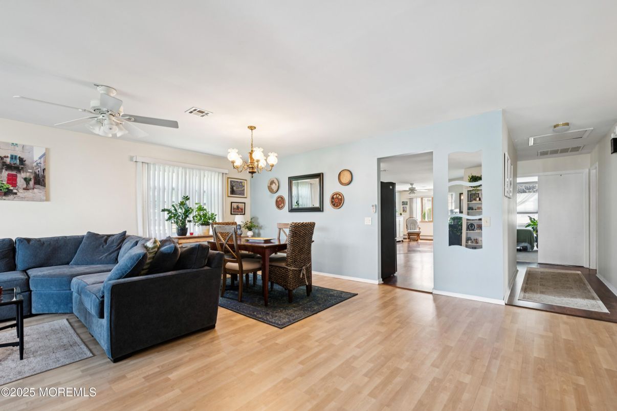 Chandelier, Dining room, Interior, Living room, Wood Texture Flooring