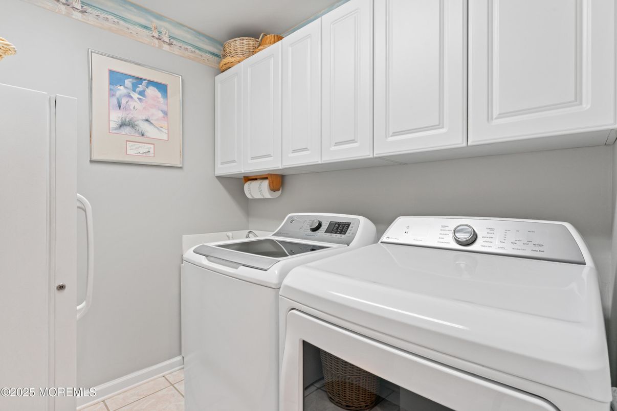 Interior, Washer