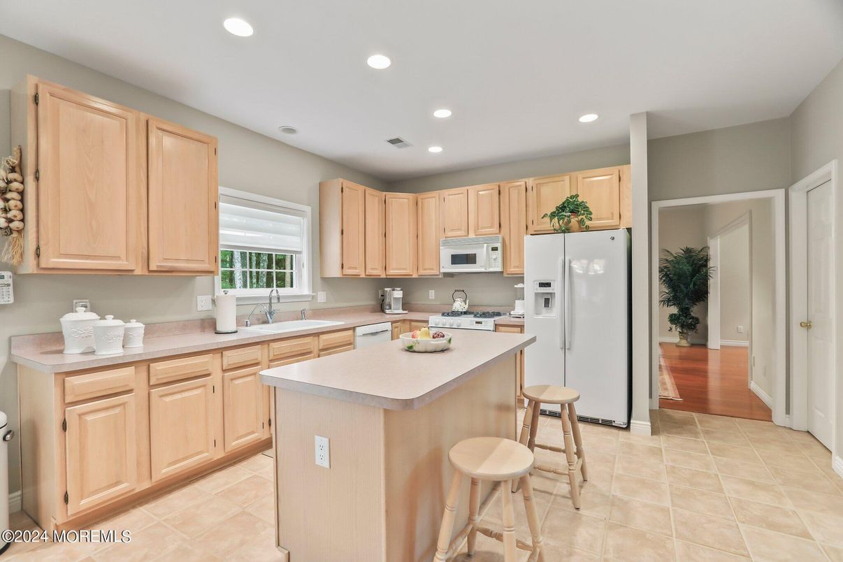 Interior, Kitchen, Recessed Lighting
