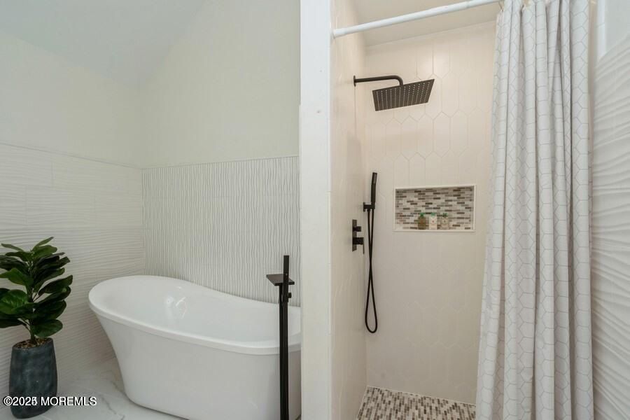 Bathroom, Free Standing Baths, Interior
