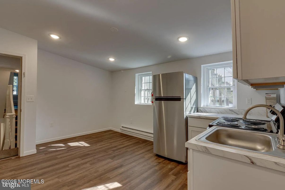 Interior, Kitchen, Recessed Lighting, Wood Texture Flooring
