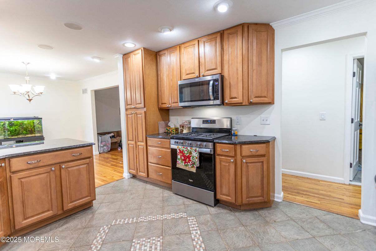 Chandelier, Interior, Kitchen, Recessed Lighting, Wood Texture Flooring