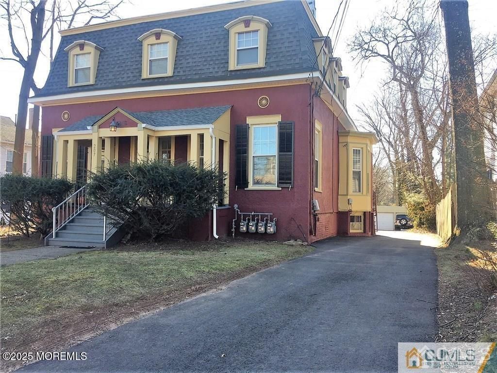 Exterior, Facade, Cape Cod