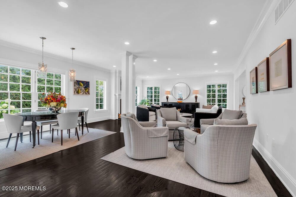 Dining room, Interior, Living room, Pendant Lights, Recessed Lighting, Wood Texture Flooring