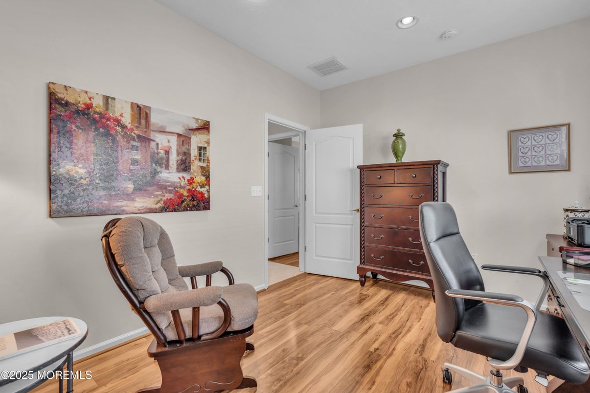 Home Office, Interior, Recessed Lighting, Wood Texture Flooring