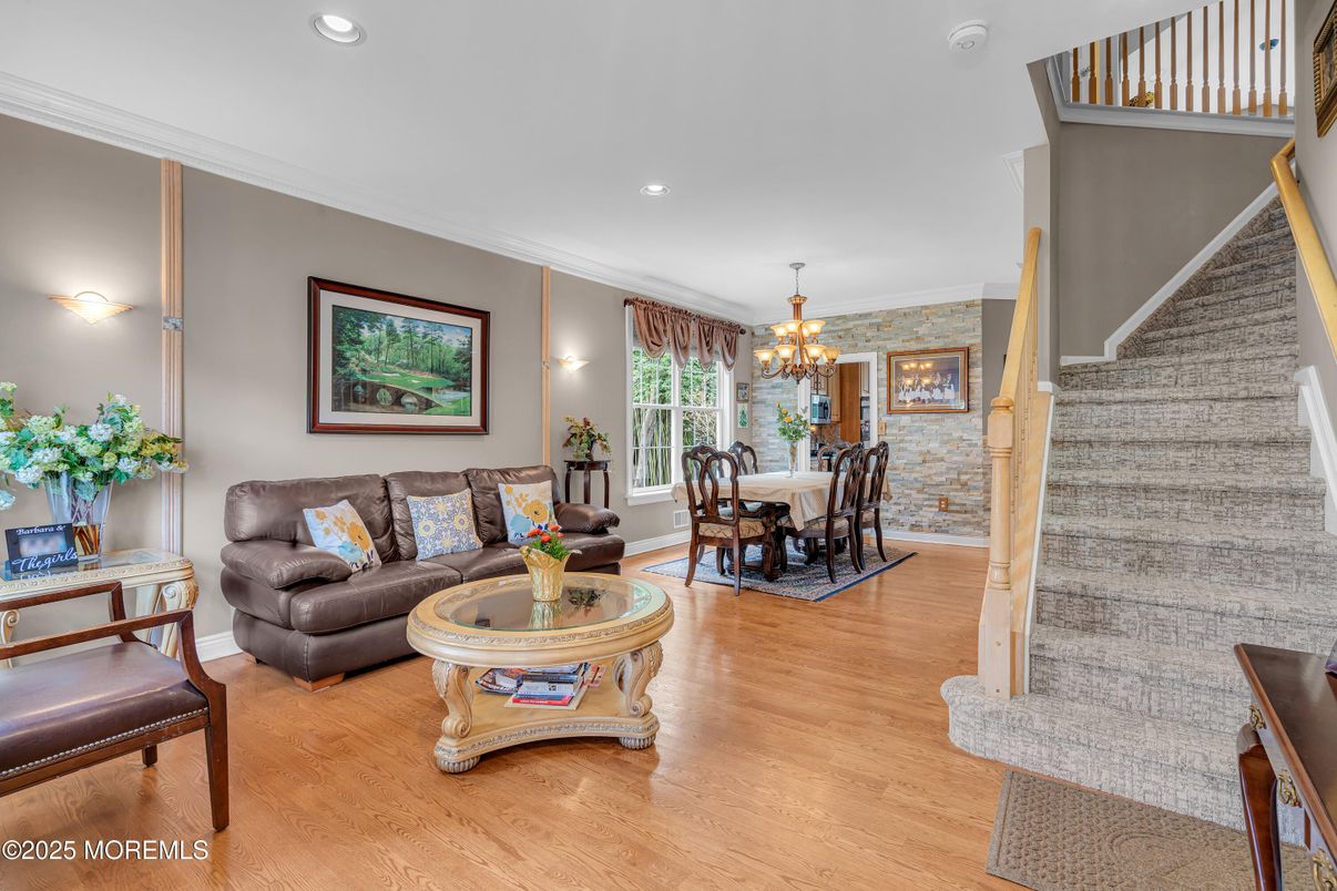 Chandelier, Dining room, Interior, Living room, Recessed Lighting, Wood Texture Flooring
