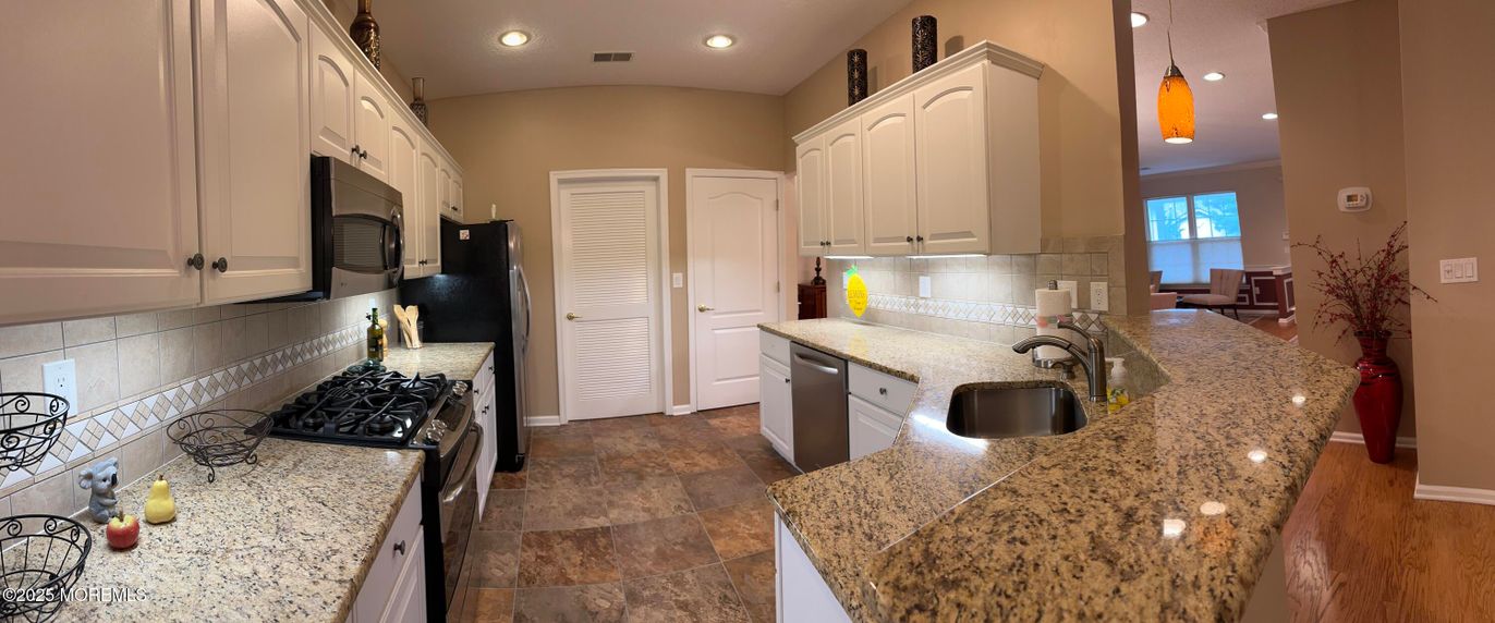 Interior, Kitchen, Recessed Lighting